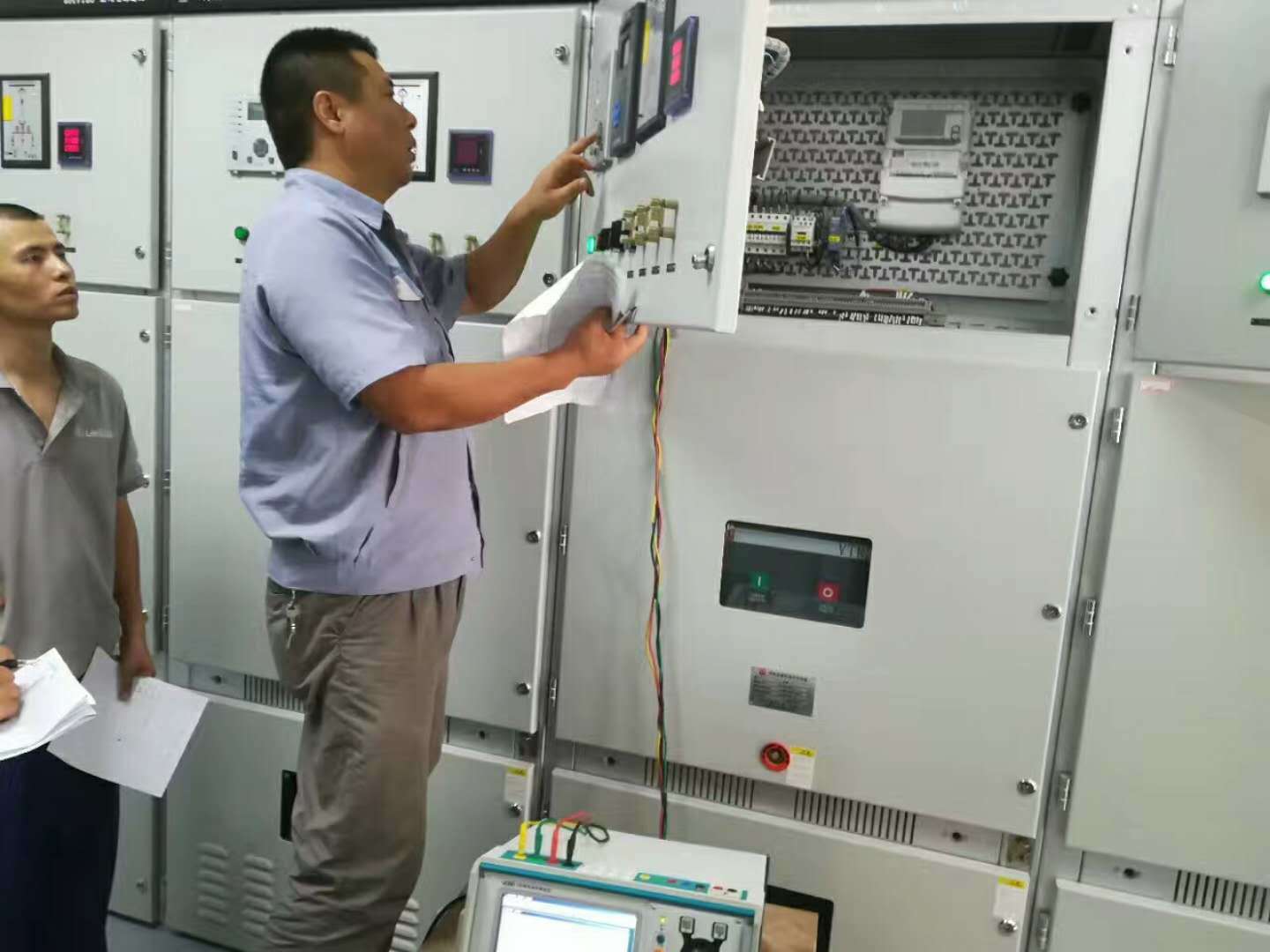 設(shè)備驗收中