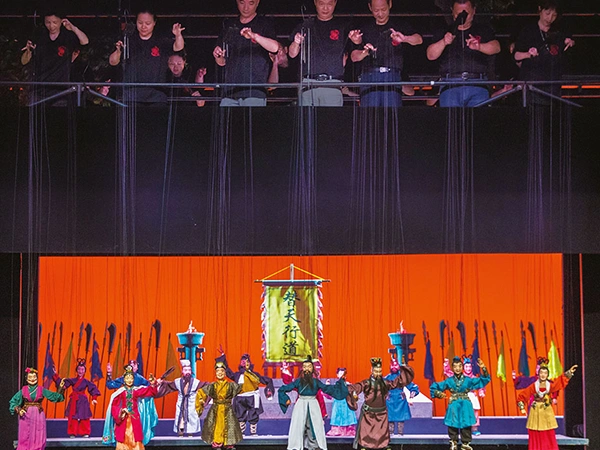 Shaanxi Heyang County Line Tune Puppet Troupe Visits and Exchanges with Our Troupe