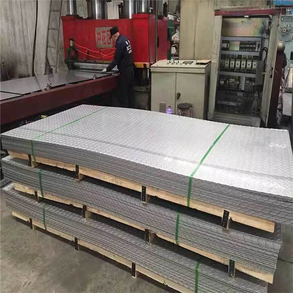 Classification of stainless steel plates