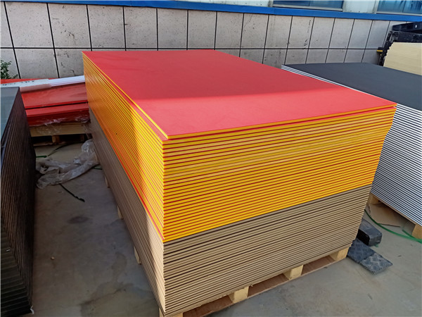 Red-yellow-red 8ft X 4ft color core three layer HDPE sheet/ board/ plate