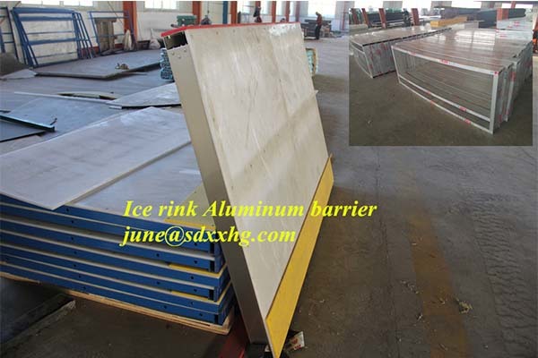 Ice rink barrier with Aluminum frame