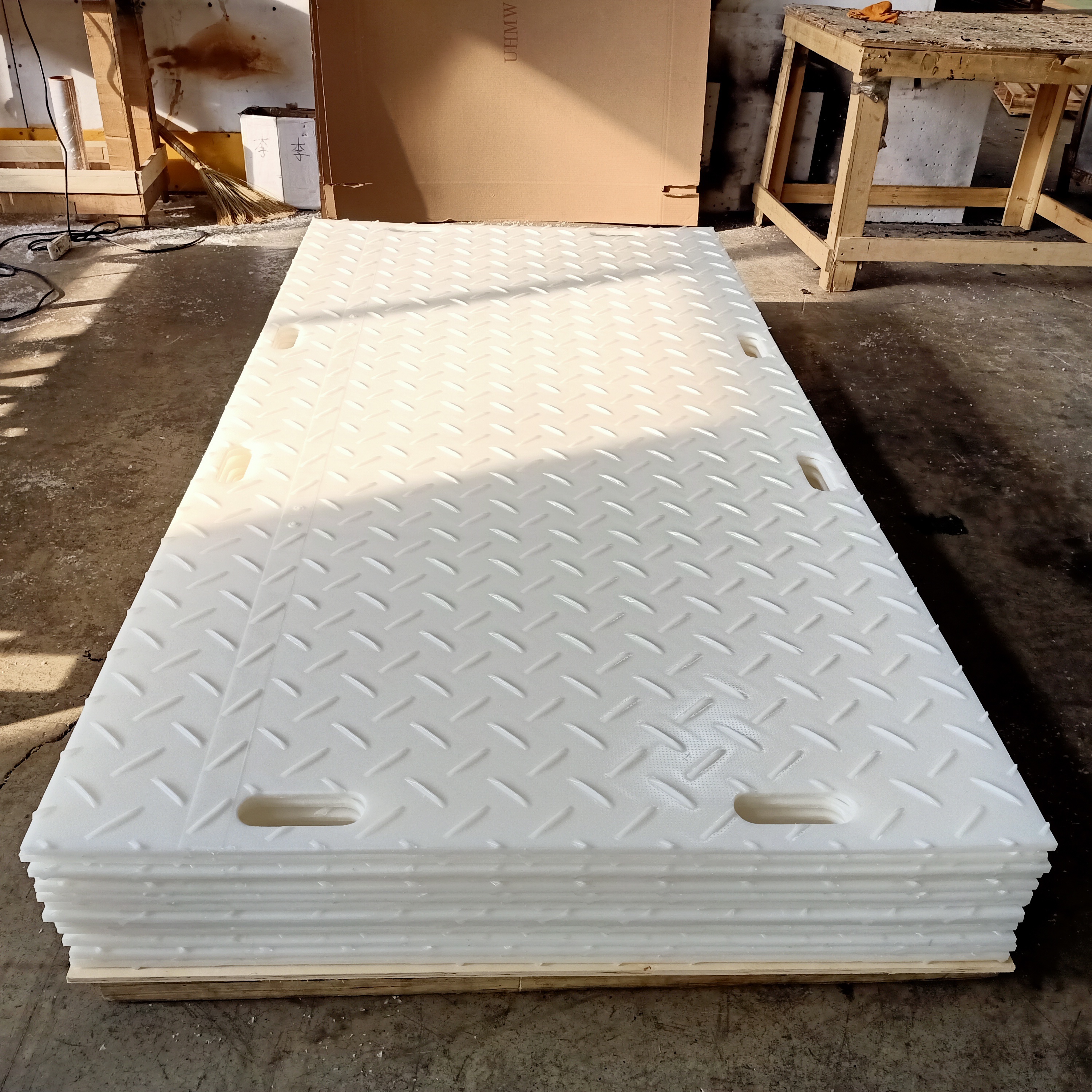 Natural white HDPE Bog mats | HDPE Rig mats | HDPE mobile Mats | HDPE Composite mats