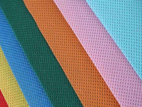 About the advantages of non-woven fabrics
