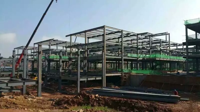 楚雄市滇中大商汇三期家居建材市场钢结构工程