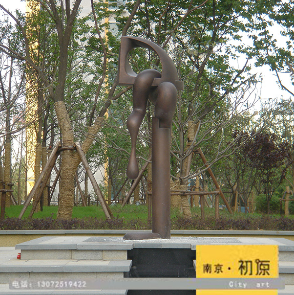 南京仁恒翠竹园雕塑《泉》