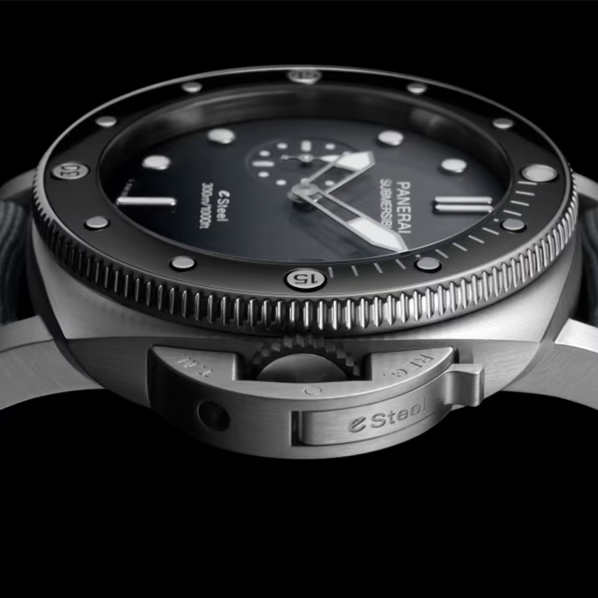 沛納海Submersible潛行系列QuarantaQuattro eSteel? Grigio Roccia腕表 型號(hào)：PAM01288