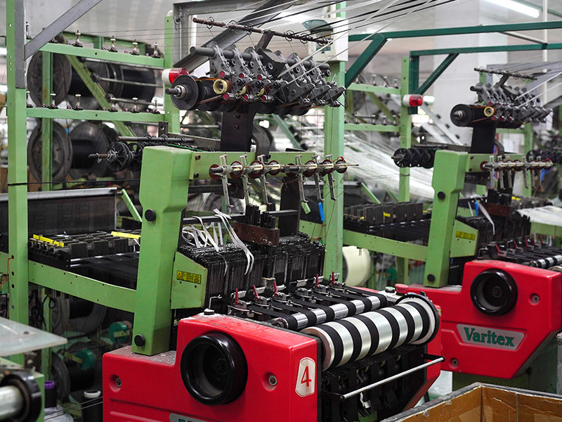 WOVEN MACHINES