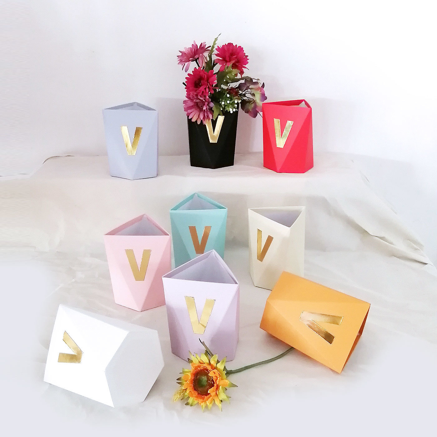 Triangle flower jar