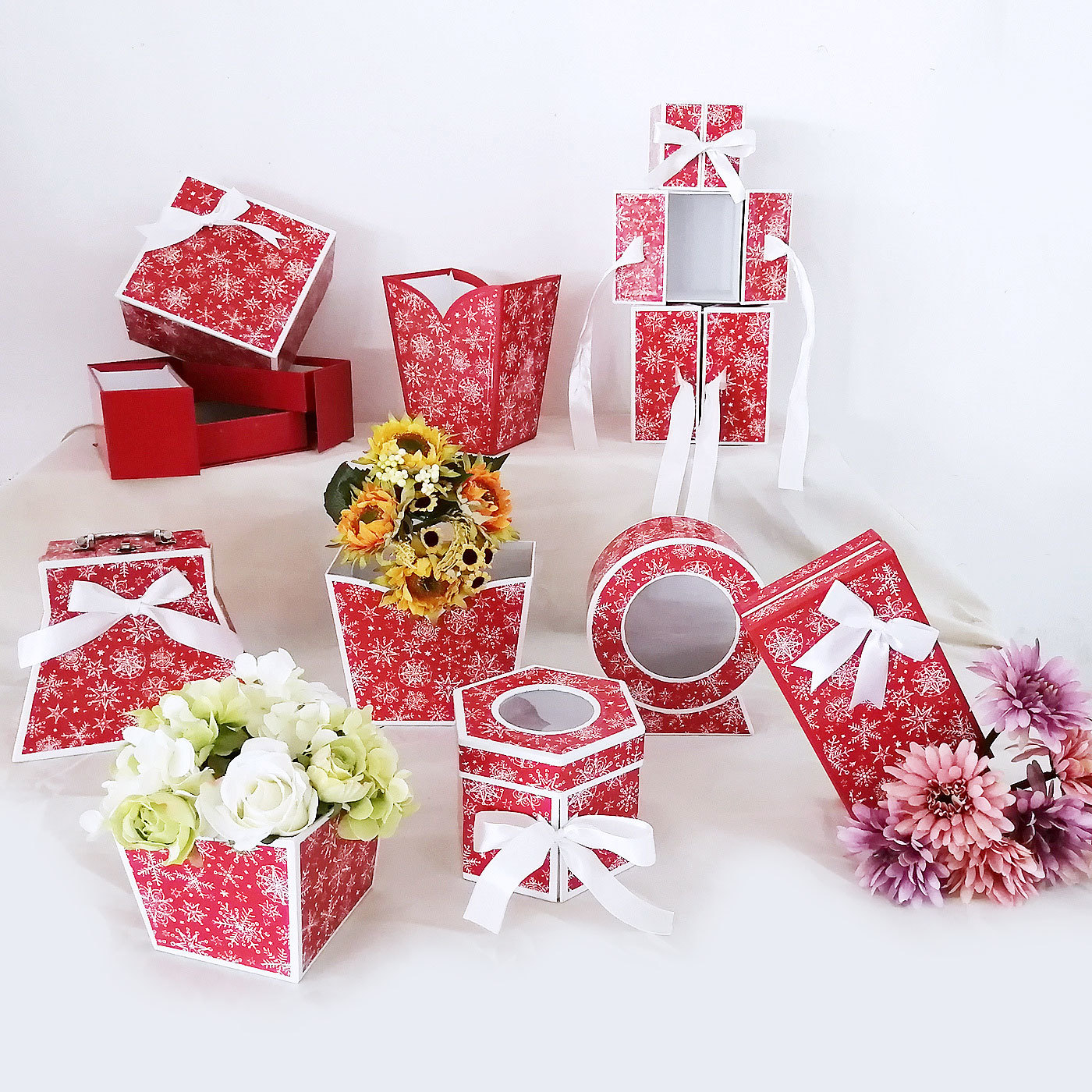 Red snow gift box assortment