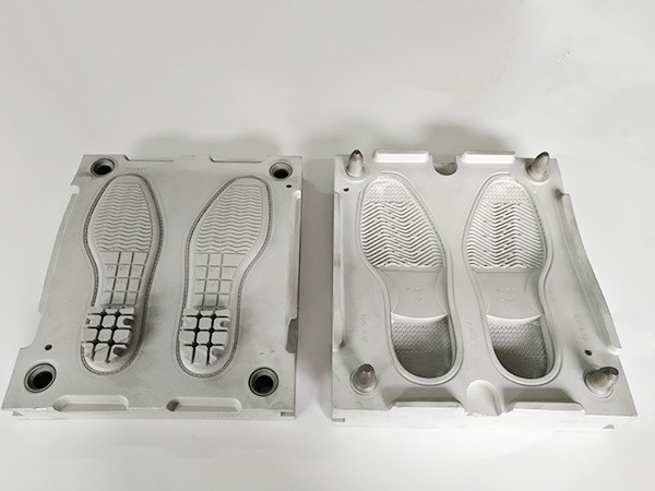 Rubber two open aluminum mold