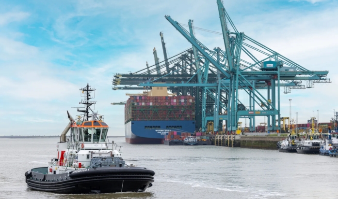Port of Antwerp-Bruges & CMB.TECH launch the Hydrotug 1, world’s first hydrogen-powered tugboat