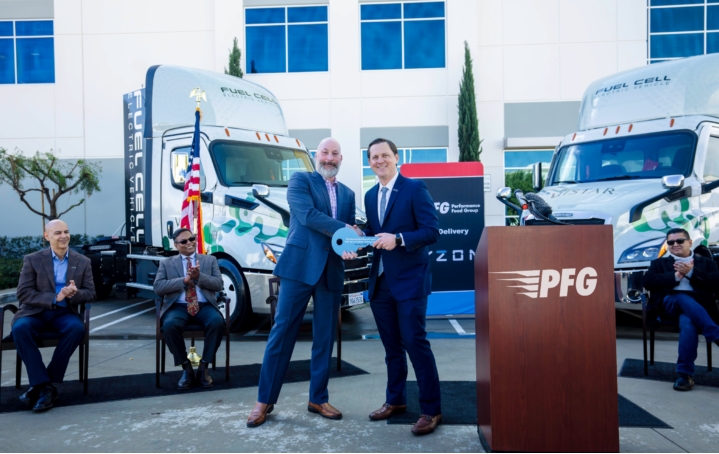 Hyzon Delivers First Four Fuel Cell Electric Vehicles to Performance Food Group