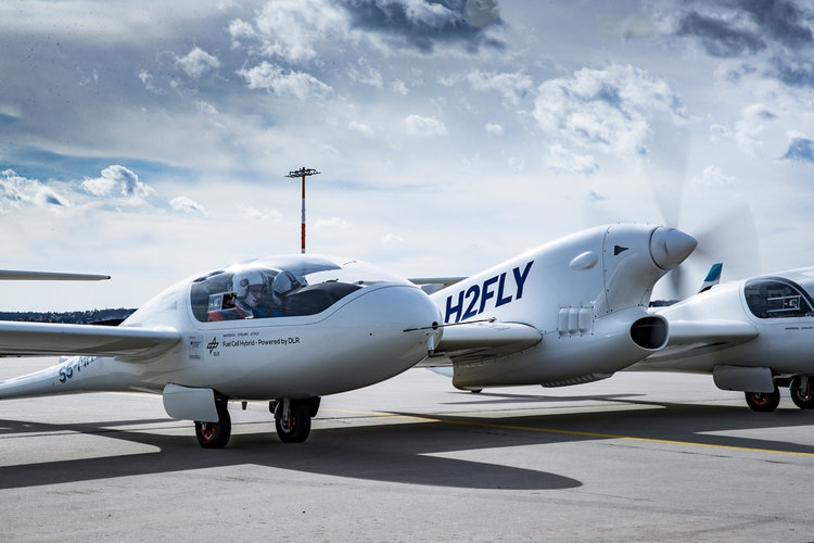 H2FLY and Partners Achieve World’s First Milestone in Integrating and Commissioning a Liquid Hydrogen Storage System for Hydrogen-electric Aircraft