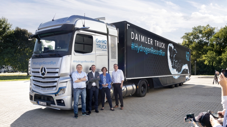 Daimler Truck #Hydrogenrecordrun: Mercedes-benz Genh2 Truck Cracks ...