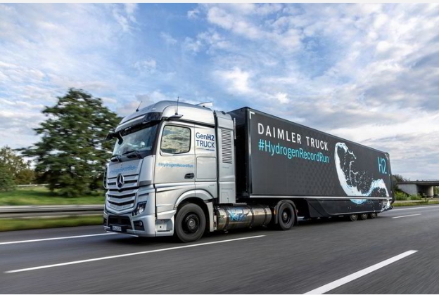 Grey hydrogen can be used in heavy-duty vehicles in EU’s fossil fuel phase-out, despite being as polluting as diesel