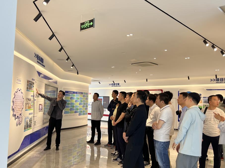 陜西省委黨校研究生一行走進(jìn)派爾森觀摩調(diào)研