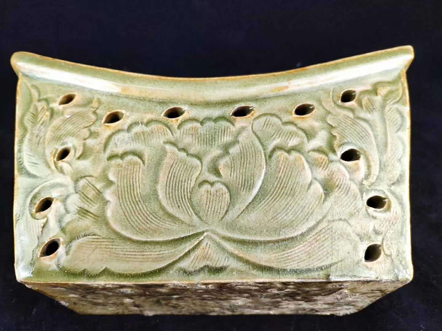 宋代耀州窯彫花青釉牛枕 磁器枕 景徳鎮 陶磁器 装飾品 現代工芸