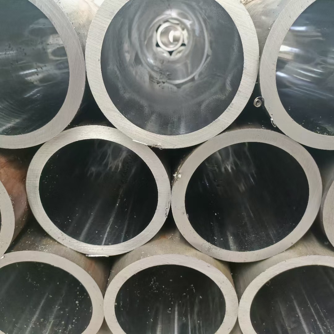 steel pipes carbon  round pipes  S45C SCM435  650$/Ton