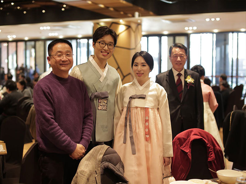 Communicate with Korean customers