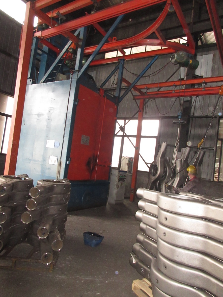 Vertical shot blasting machine