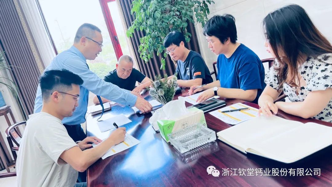 公司層層簽署年度經(jīng)營(yíng)目標(biāo)責(zé)任書，全力備戰(zhàn)2022年下半年工作