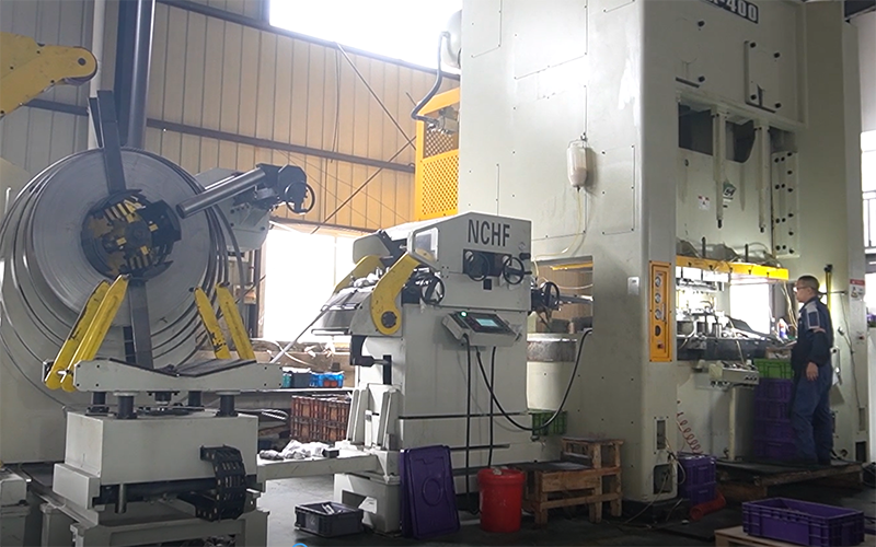 3、stamping forming 3、stamping forming