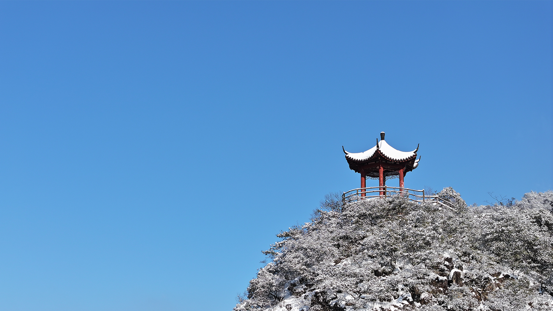 蓝天白雪,碰撞出牛头山的简单美好 蓝天白雪,碰撞出牛头山的简单美好