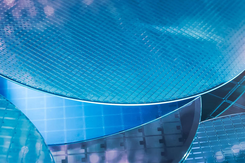 What are the advantages of FFKM materials？