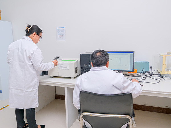 Cuatro tipos de tecnología de producción y procesamiento de estearato de zinc.