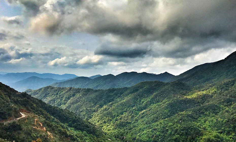 鐵爐峰