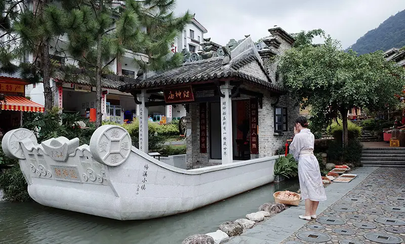 梅溪古鎮(zhèn)農(nóng)副產(chǎn)品美食特產(chǎn)街