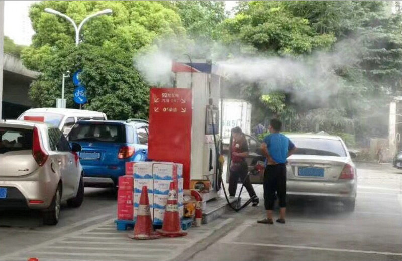 加油站降温