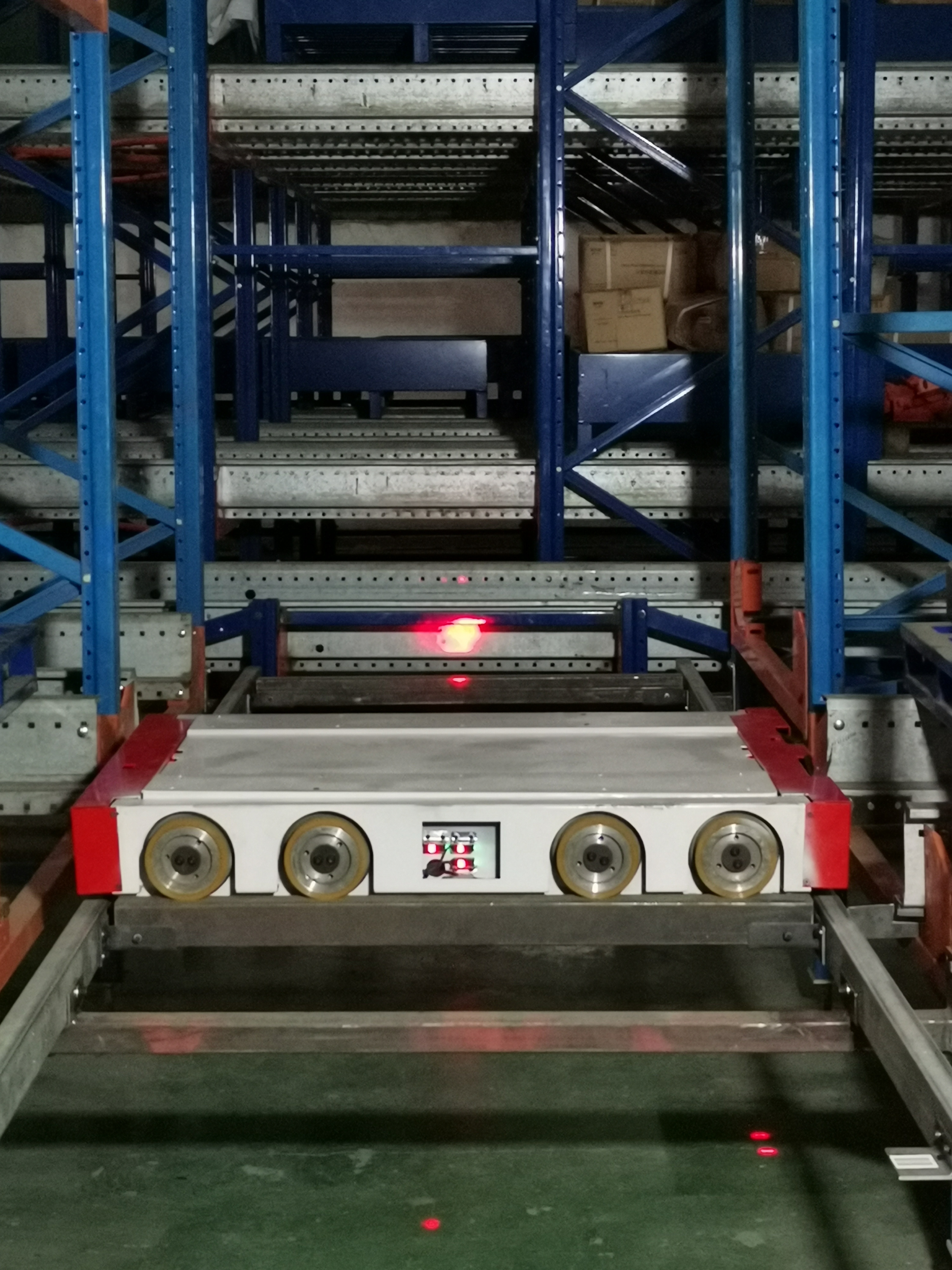 Four-way Shuttle Automatic Warehouse