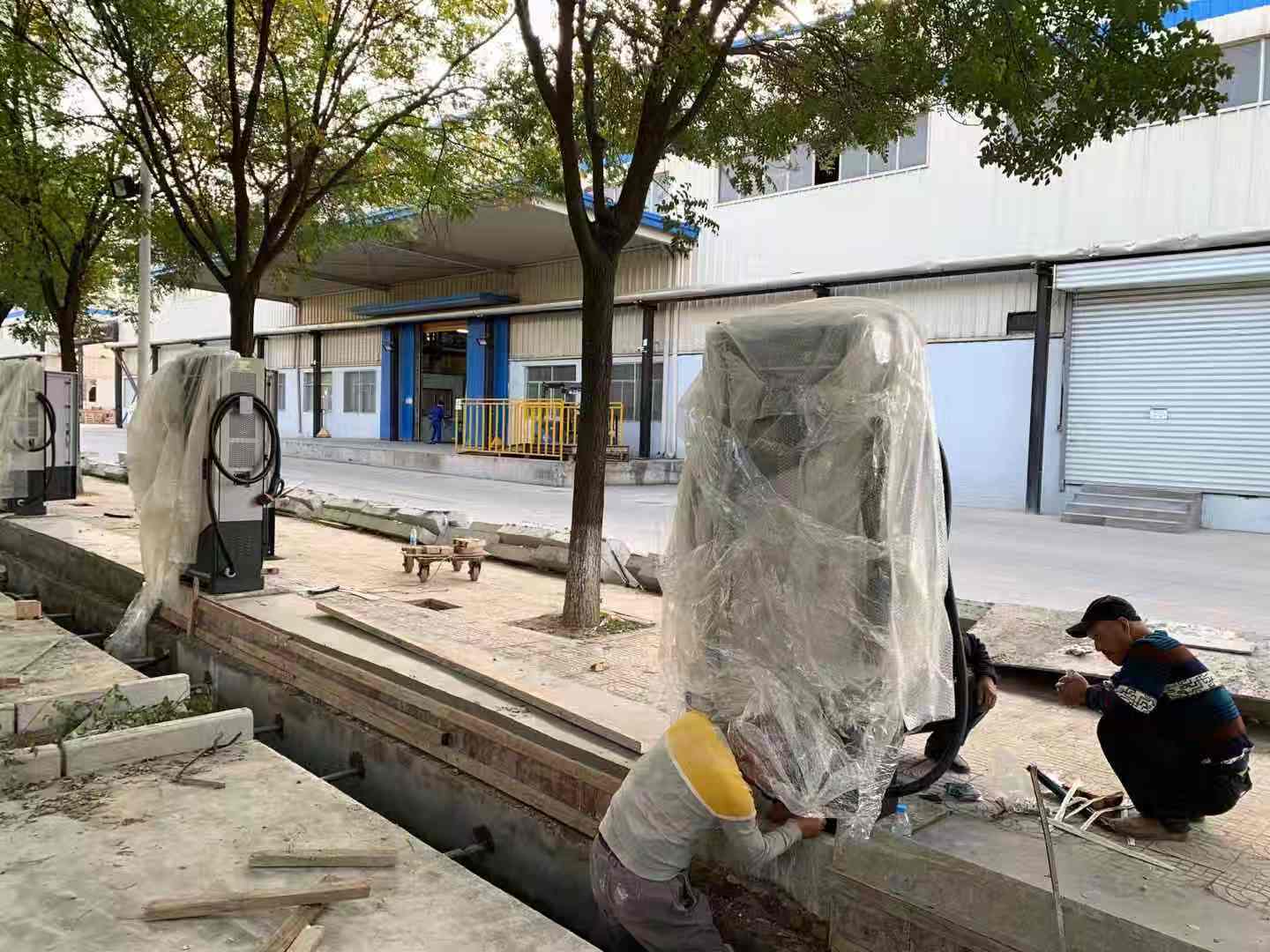 比亚迪 比亚迪