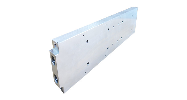 Water cooled plate radiator