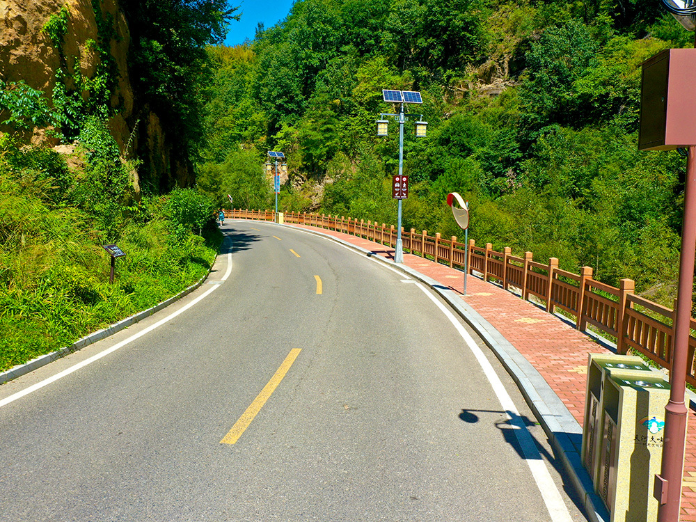 欒川縣叫河鎮叫河街至倒回溝景區道路