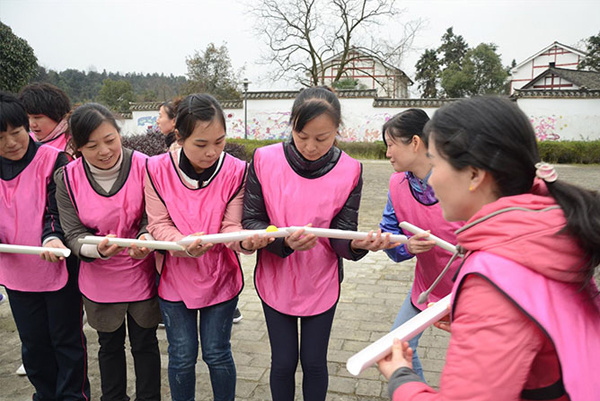 Company female staff to participate in outdoor outward bound training celebration 