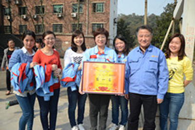 The female worker competition of Yishen Company won the first prize