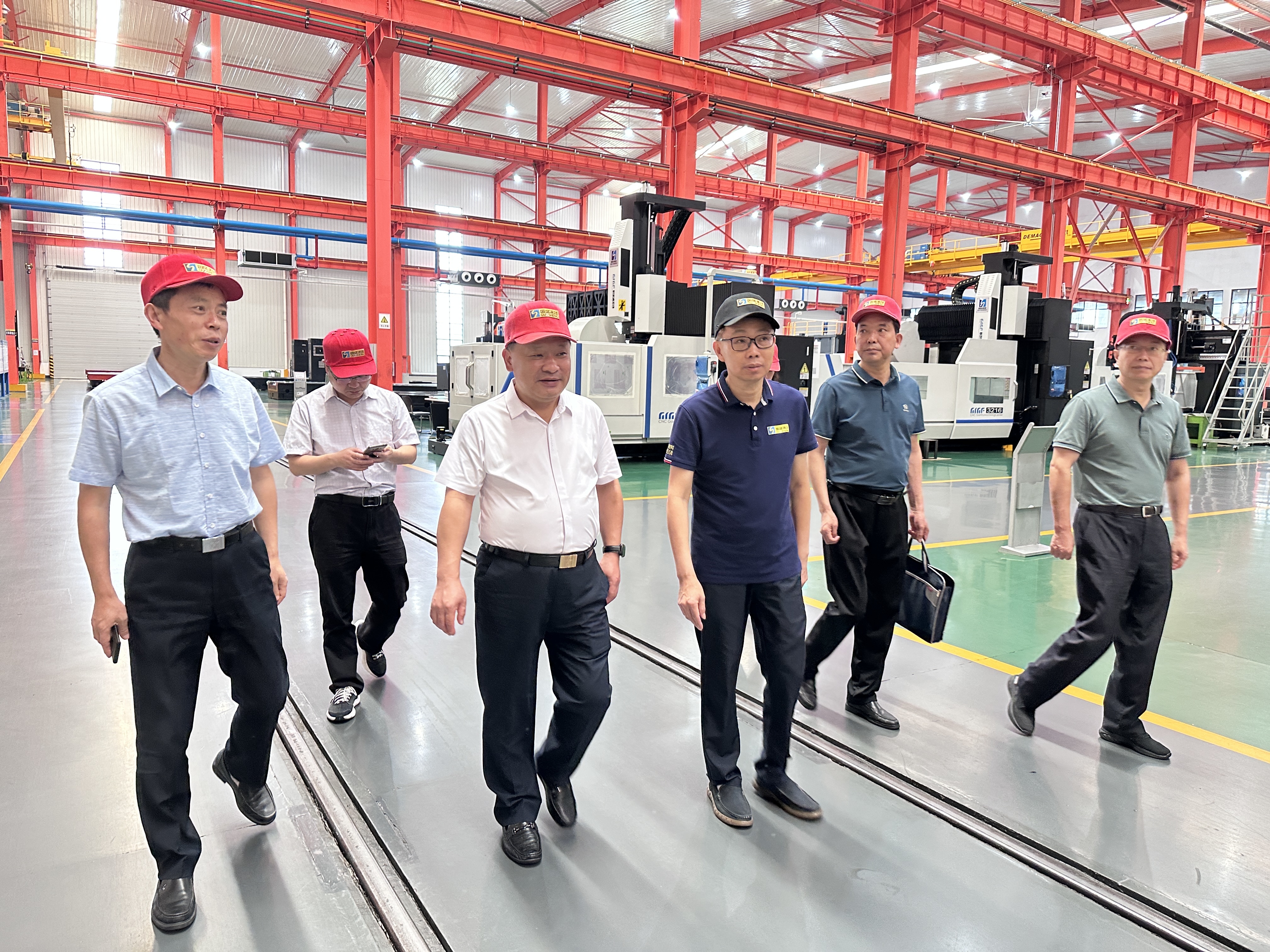 Xiong Jie, vice chairman of Jiangsu Federation of Industry and Commerce, visited and investigated Guosheng Technology