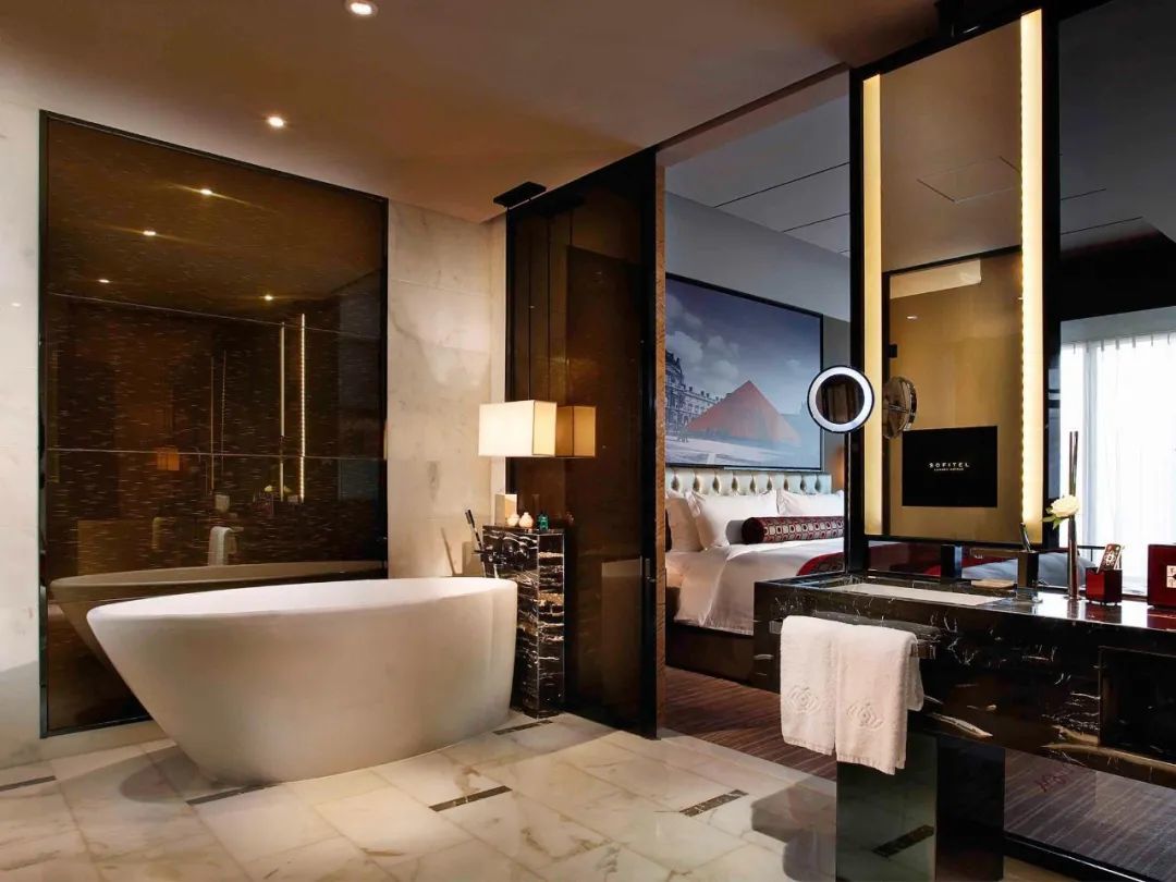 Sofitel Guangzhou Sunrich Hotel