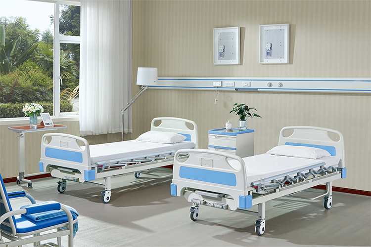 038-A hand-cranked triple-fold hospital bed