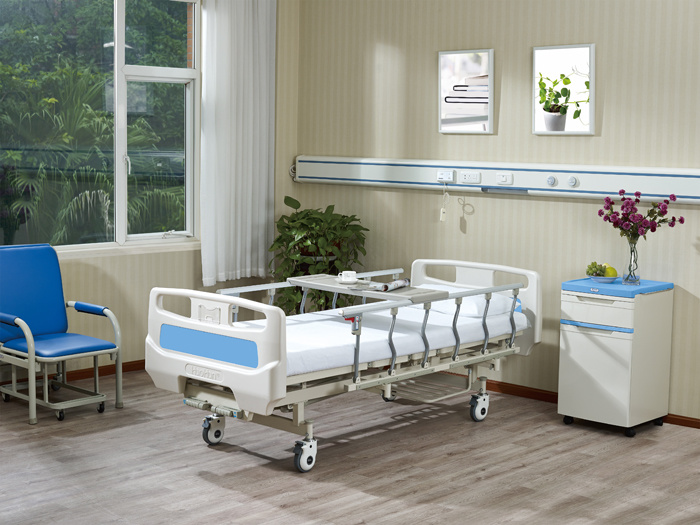021 Hand-cranked triple-fold hospital bed