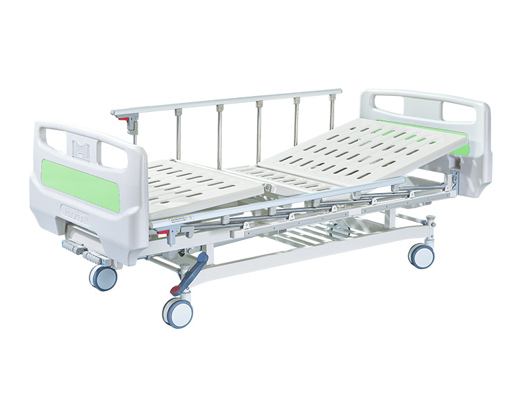 021-A Hand-cranked triple-fold hospital bed