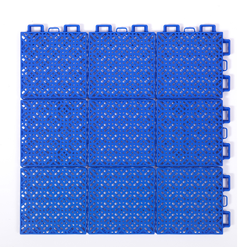 Soft connection of window grilles and nine squares
