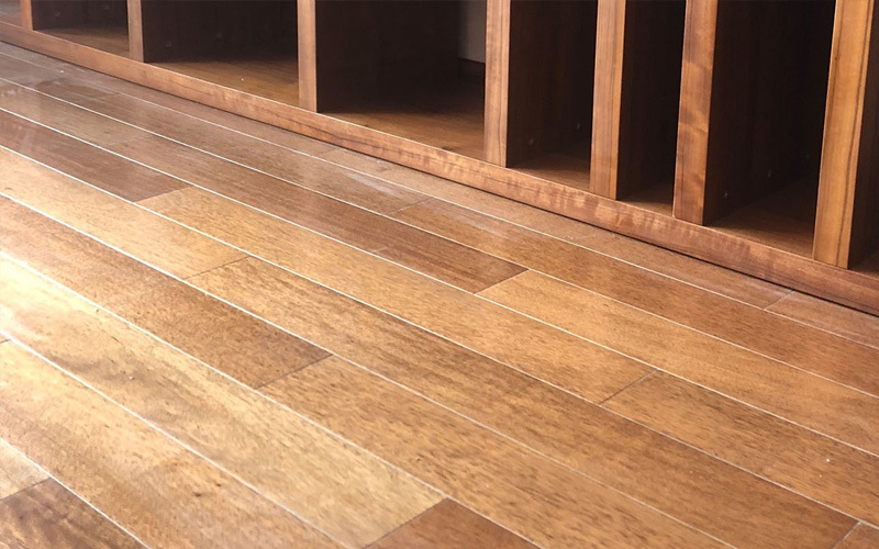 What causes wood floor deformation and arching and how to solve them