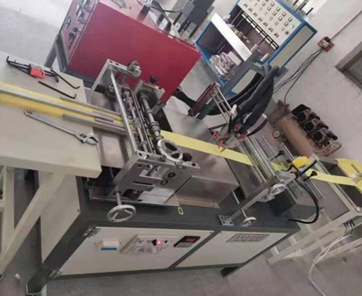 Machine filter origami machine