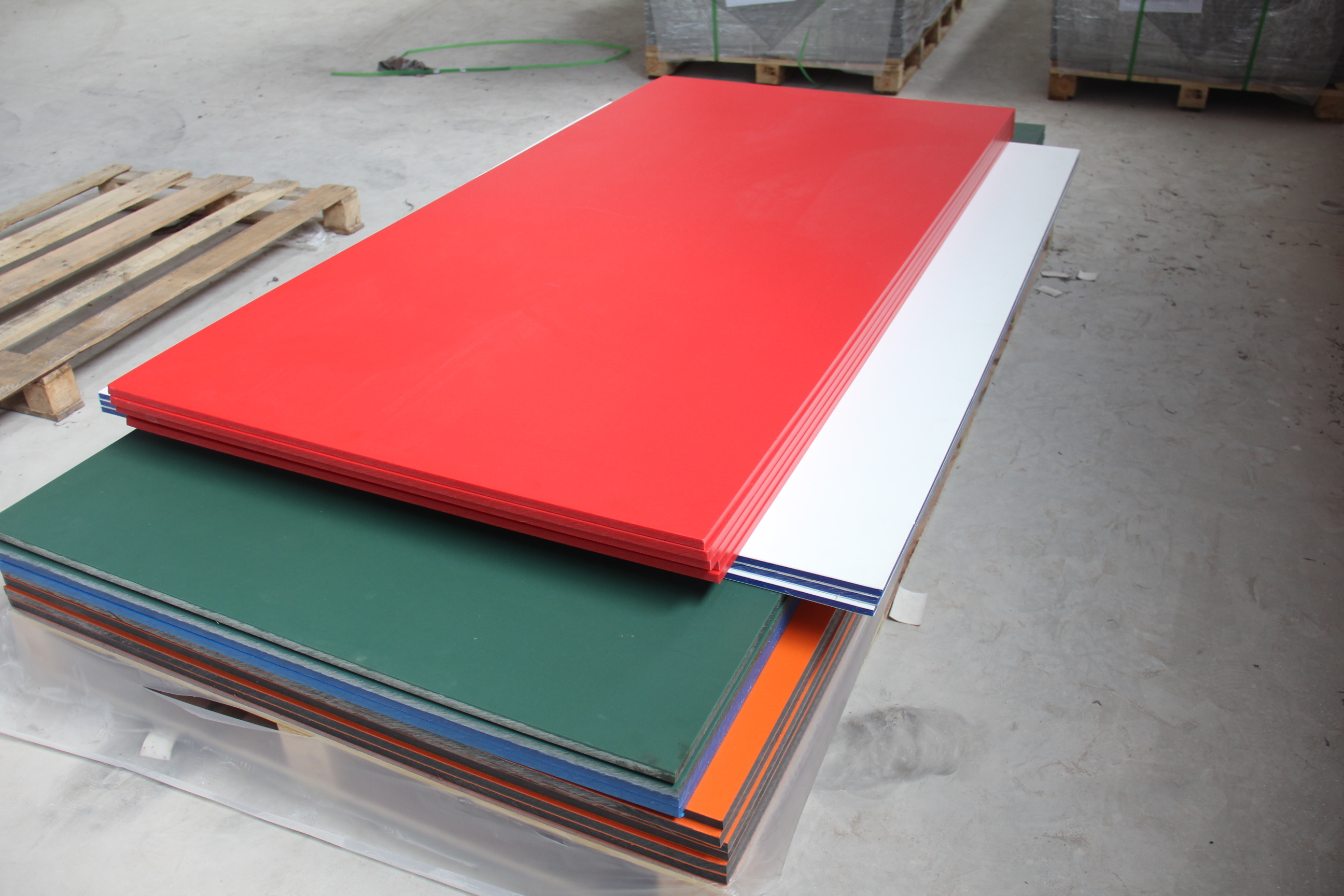 Multi-Color polyethylene Sheet HDPE Sandwich Sheet