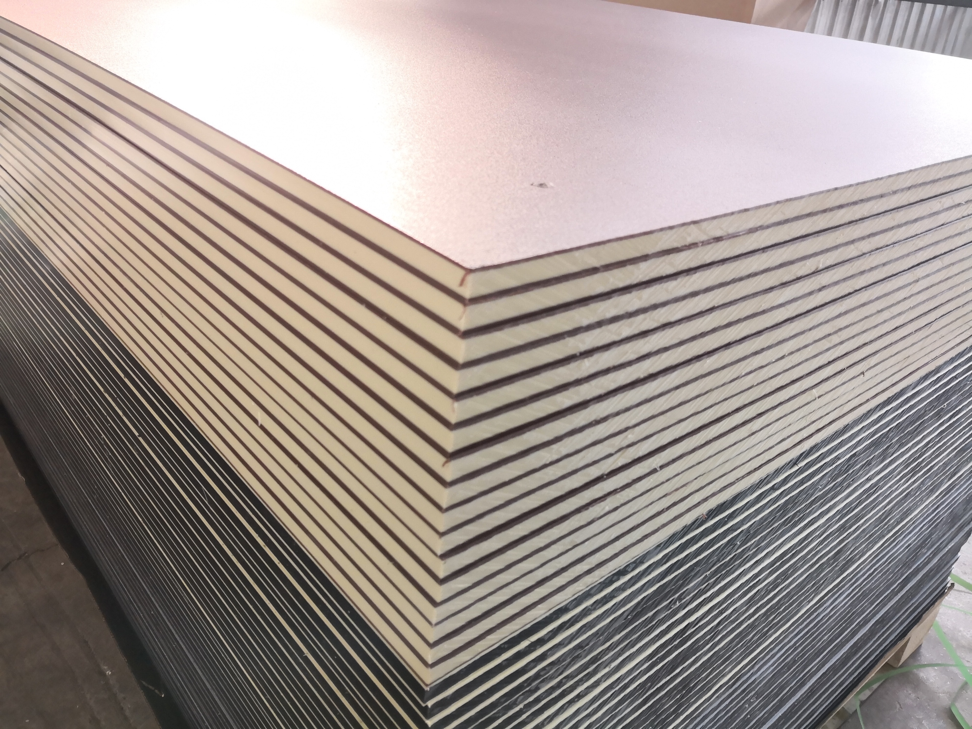 Multi-Color polyethylene Sheet HDPE Sandwich Sheet