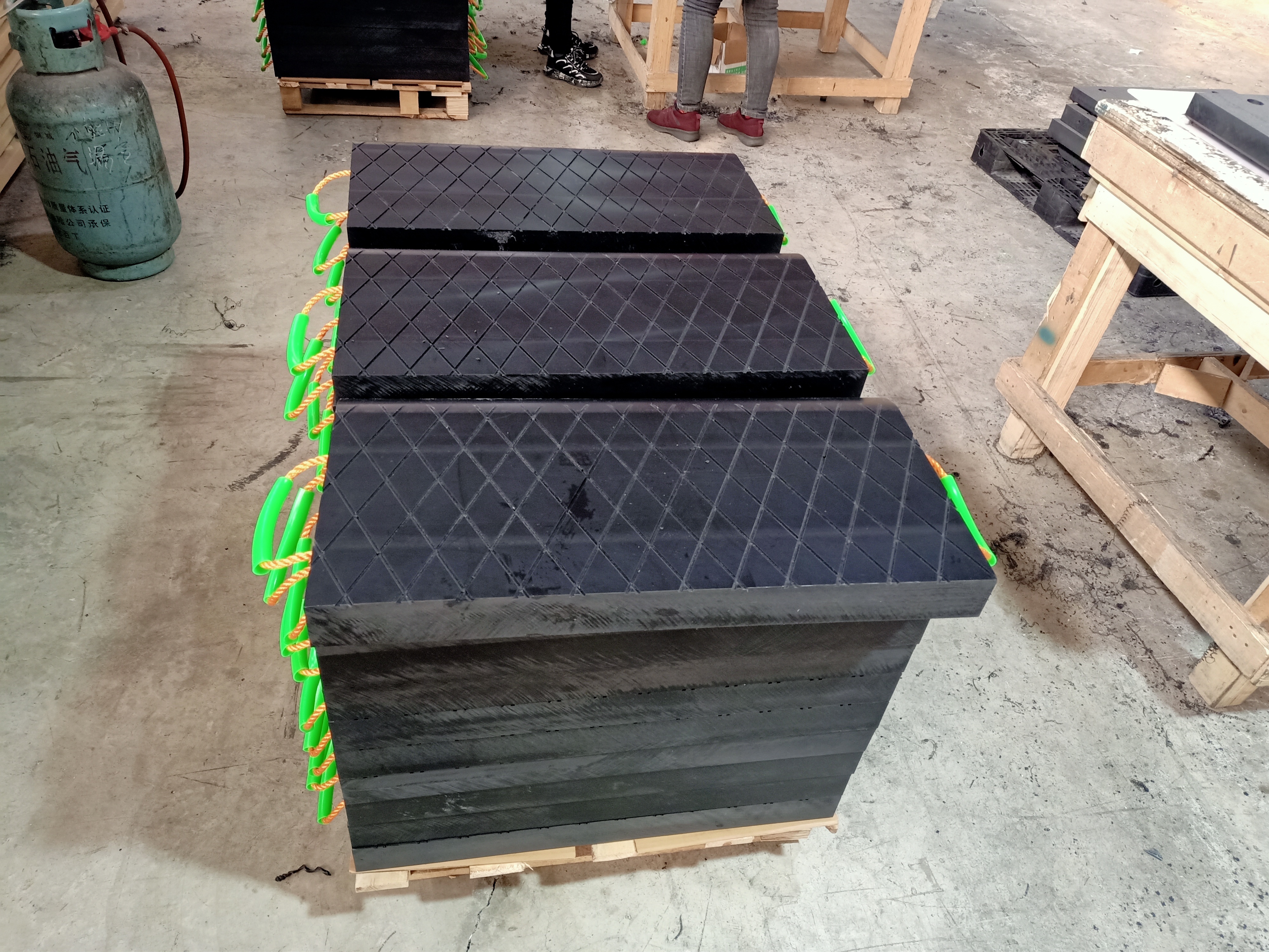 Abosn new design style Crane Outrigger Support Pads