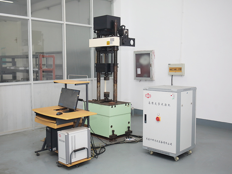 High frequency fatigue testing machine High frequency fatigue testing machine